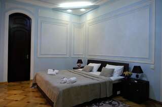 Отель Hotel S&L Тбилиси Люкс с балконом-1