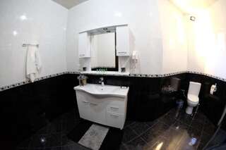Отель Hotel S&L Тбилиси Люкс с балконом-4